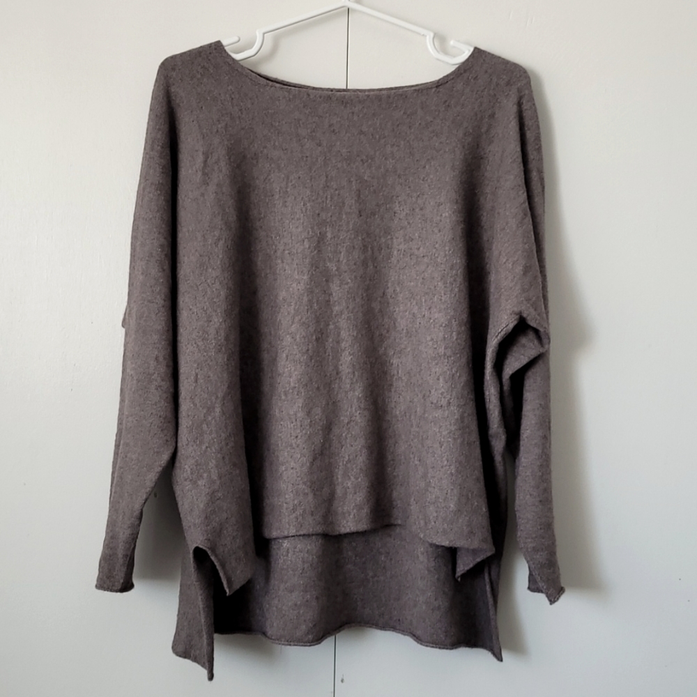 M Made In Italy drape high low top shirt long sleeve grey brown
